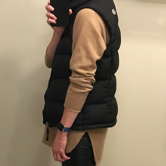 {sold} Northface vest - Picture 8 of 8